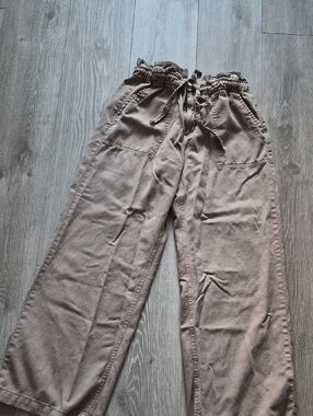 Wide Leg Paperbag Waist Pants in Taupe